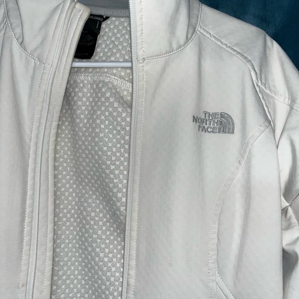 Northface White Jacket - Picture 2 of 3